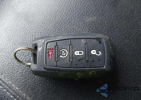 2021 Ram 1500 Big Horn 4X4 5'7 Box z USA, uszkodzony, nr VIN 1C6SRFFT4MN641929